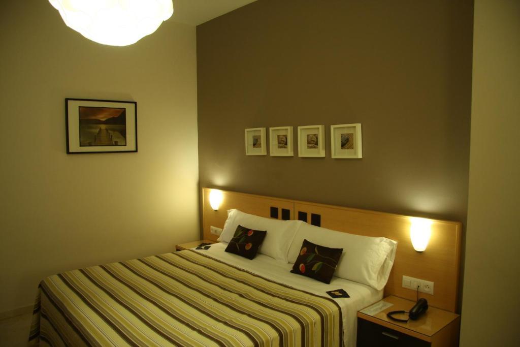 Hostal Albero By Eme Hoteles Sanlúcar la Mayor Rom bilde