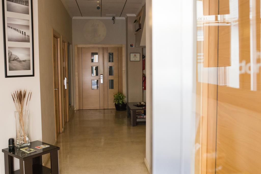 Hostal Albero By Eme Hoteles Sanlúcar la Mayor Eksteriør bilde