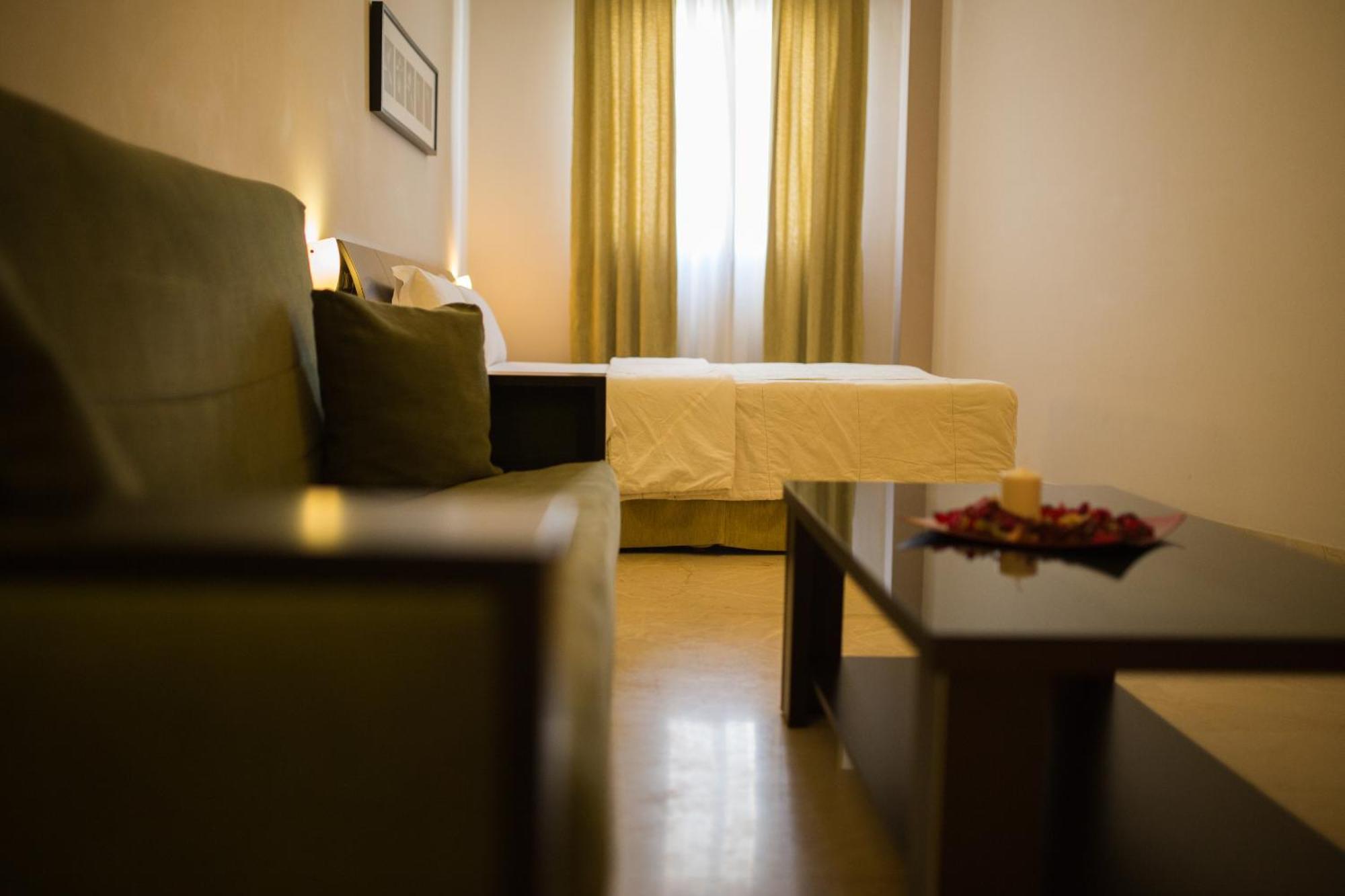 Hostal Albero By Eme Hoteles Sanlúcar la Mayor Eksteriør bilde