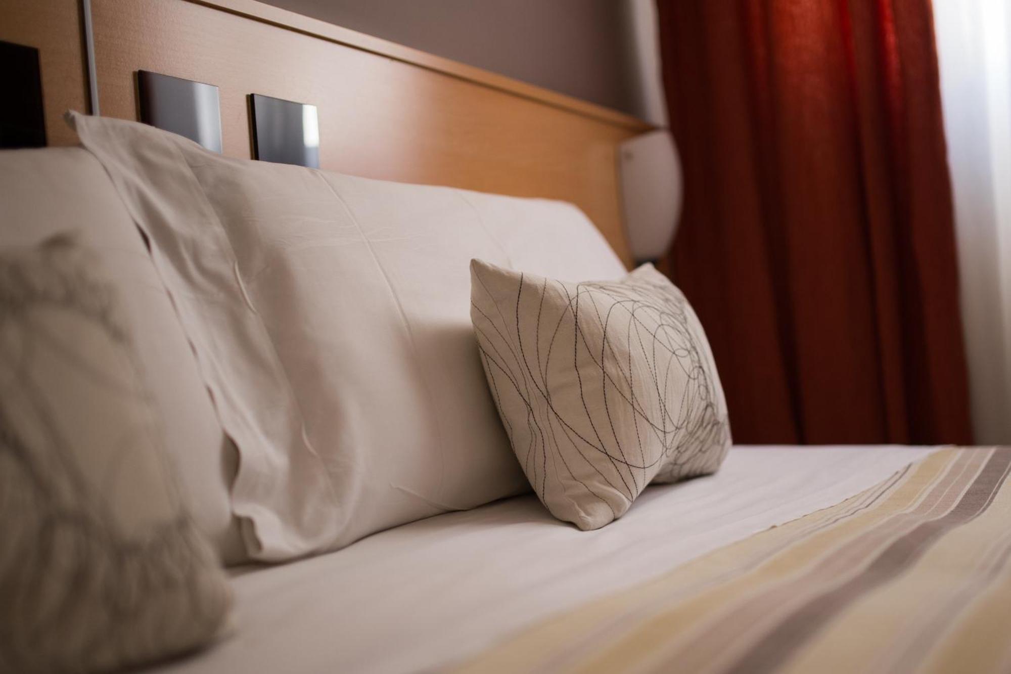 Hostal Albero By Eme Hoteles Sanlúcar la Mayor Eksteriør bilde
