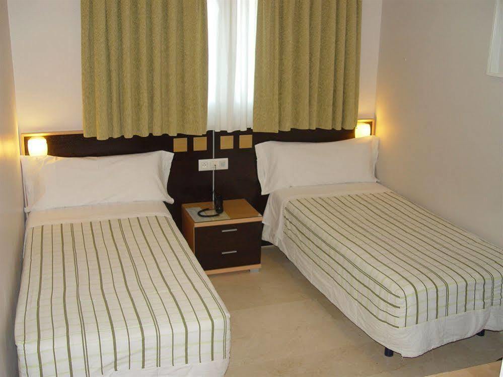 Hostal Albero By Eme Hoteles Sanlúcar la Mayor Eksteriør bilde