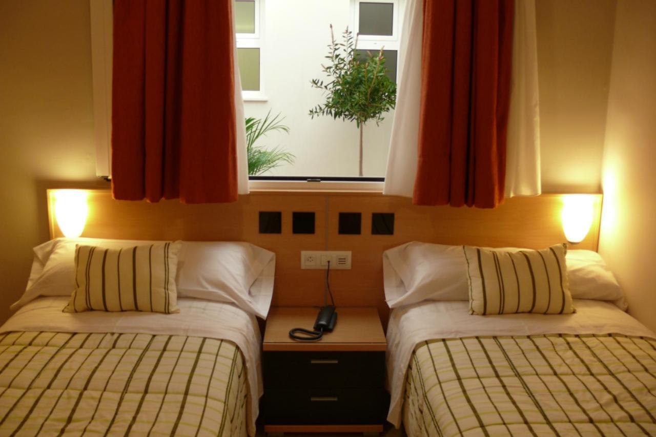 Hostal Albero By Eme Hoteles Sanlúcar la Mayor Eksteriør bilde
